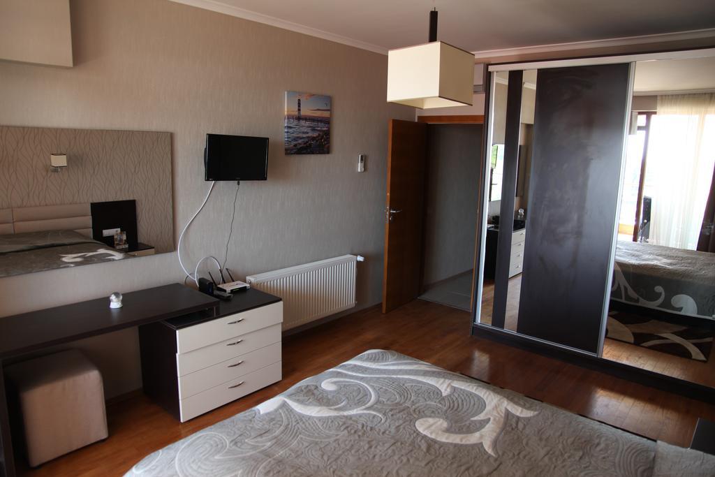 Apartment In St. Constantine And Helena 圣君士坦丁和海伦那 外观 照片