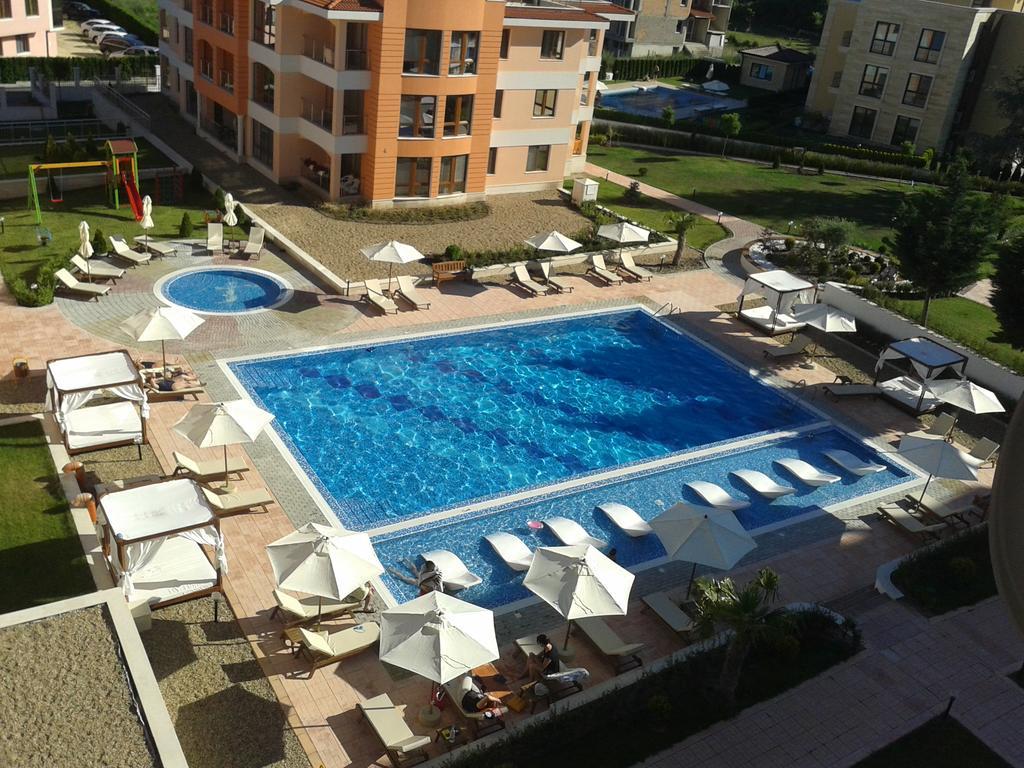 Apartment In St. Constantine And Helena 圣君士坦丁和海伦那 外观 照片