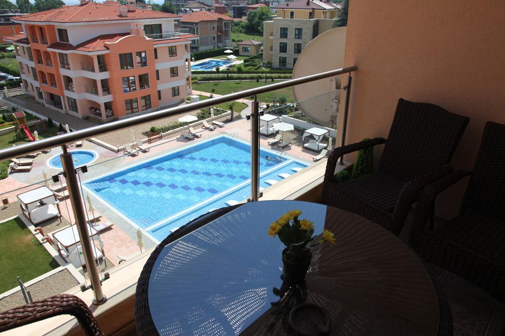 Apartment In St. Constantine And Helena 圣君士坦丁和海伦那 外观 照片